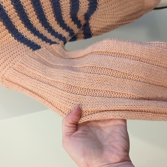 EUC SO Stripped Turtleneck - Size M - Picture 4 of 10